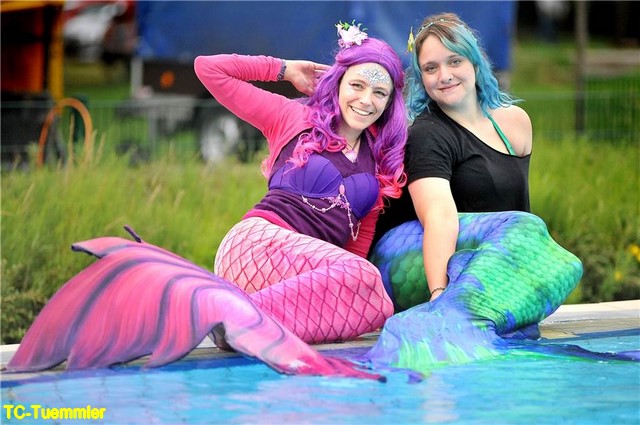 freibadfest-im-parkbad-nord-meerjungfrau-bianca-und-sarah-g3553159