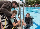 Freibadfest140719mgo086  Castrop-Rauxel. Der Tauchverein TC Tümmler beim "Tag des Bades" im Freibad.   14.07.2019  Foto: Martin Goldhahn : Vereine, Sport, Wassersport, Tauchen